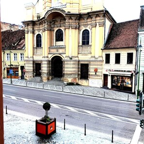 Immagine non classificata, 2 di 25, pulsante