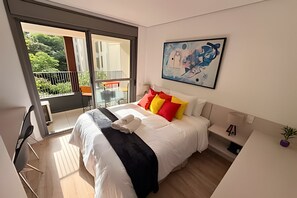 Apartamento econômico | Quartos à prova de som, ferros/tábuas de passar roupa, Wi-Fi de cortesia