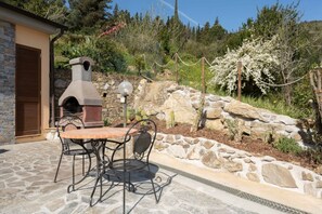 Outdoor dining - Nodo d'Amore - Goelba (Portoferraio)