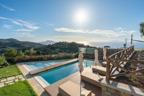 Pool - Villa Giglio, exclusive villa in Sorrento with private pool (Sorrento)