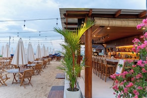 Exterior - Karnesan Luxury Apartment Suite Nusa Dua (Nusa Dua)