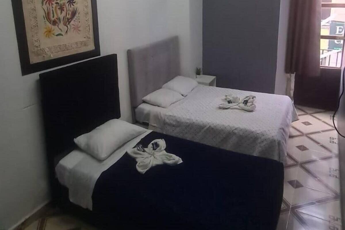 WiFi (free), bed sheets