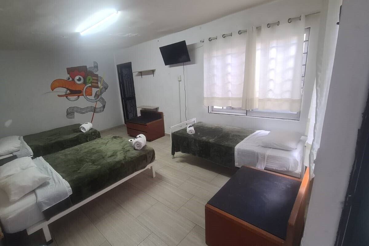 Family Room, Multiple Beds, Ensuite | WiFi (free), bed sheets