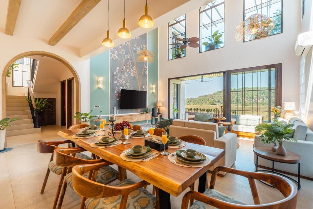 Deluxe Villa | Dining