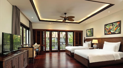 Beachfront Villa Da Nang Luxury Resort