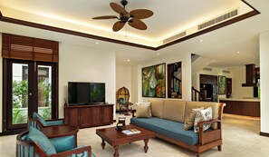 Villa, hageutsikt | Oppholdsområde