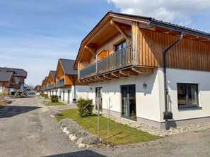 Exterior - Lovely holiday home on park near ski resort (Rattendorf)
