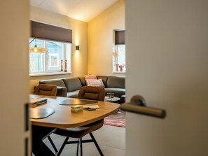 Interior - Sustainable forest villa with all comforts (Heesch)