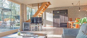 Luxury villa with a bathtub for 4