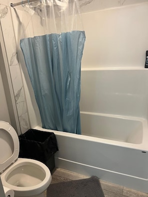 Bathroom - New Cozy 1 BR 1 Bath, 2 Guest (Calgary)