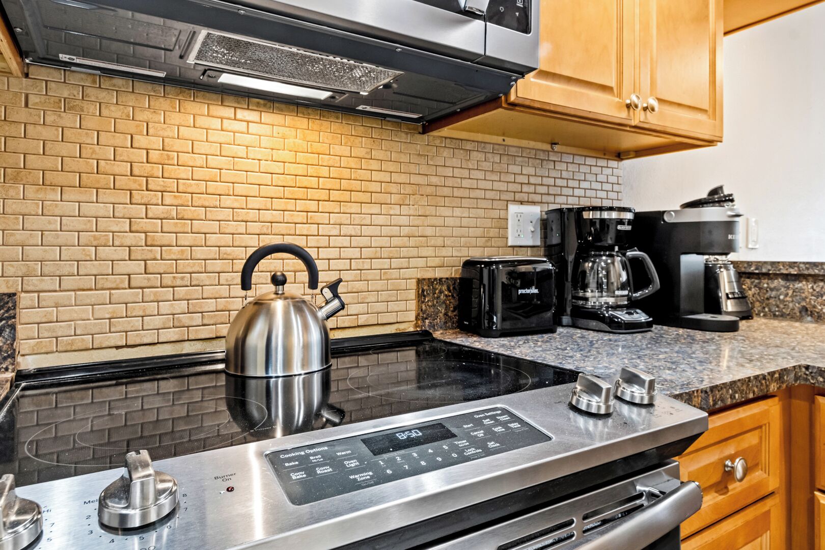 Split-Level Garden View Condo, Unit #202 | Private kitchen | Fridge, microwave, oven, coffee/tea maker