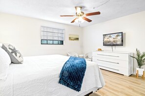 Interior - Ola Grande 202 (Cocoa Beach)