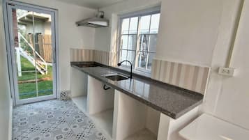 Loft, 1 cama de matrimonio grande con sofá cama, cocina básica, vistas a la piscina | Interior