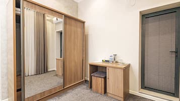 Deluxe Twin Room, City View | Bahagian dalam