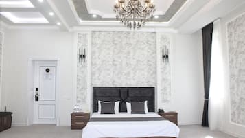 Superior Double Room, City View