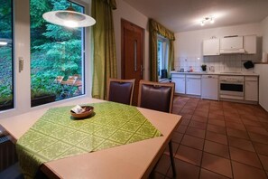 Ferienhaus, Parkblick | Speisen