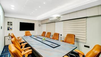 House | Meeting facility