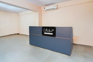 House | Reception - Classic With Balcony LR Residency (Anekal)