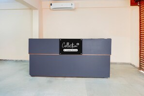 House | Reception - Classic With Balcony LR Residency (Anekal)