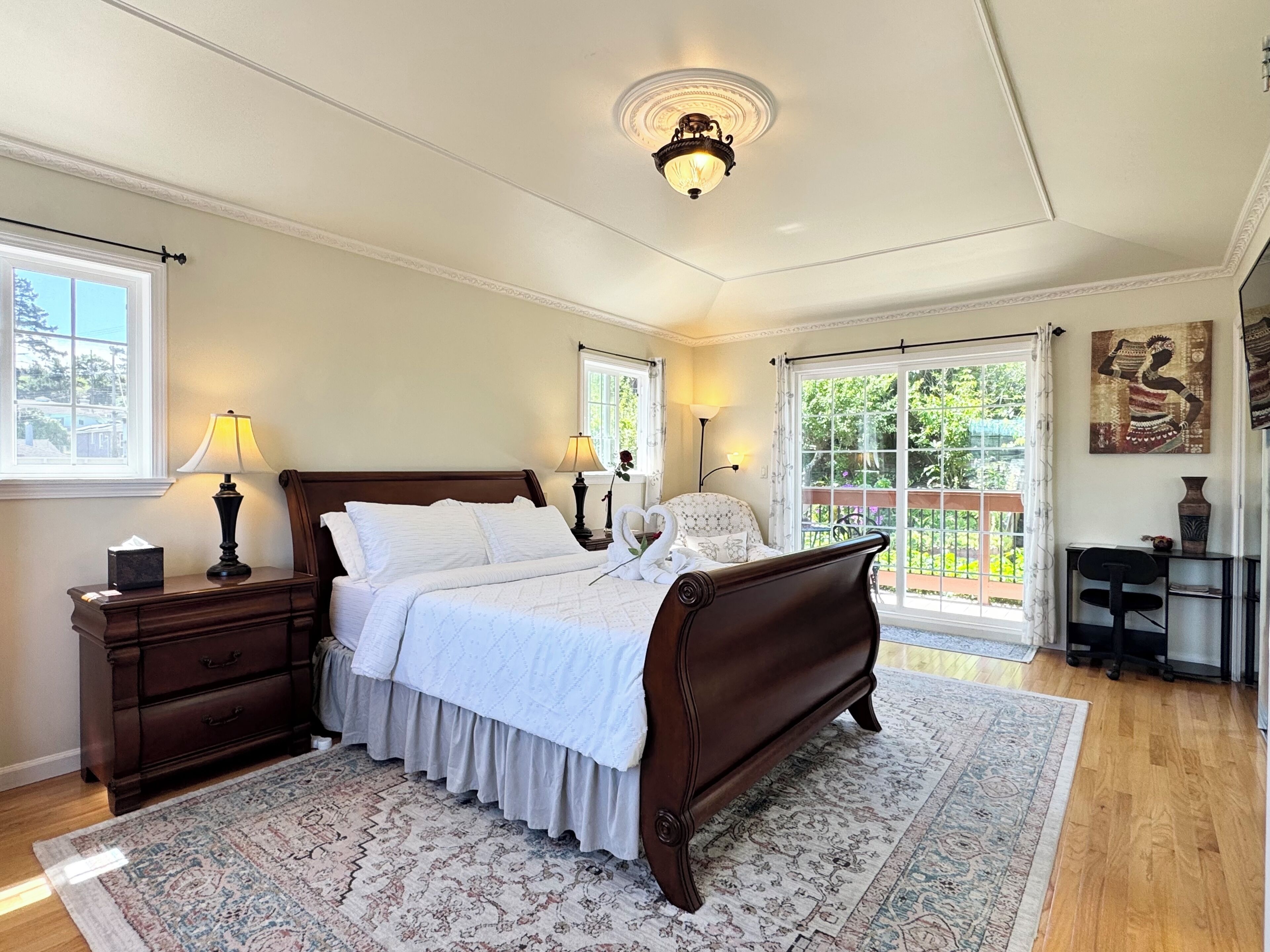 3 bedrooms, iron/ironing board, free WiFi, bed sheets