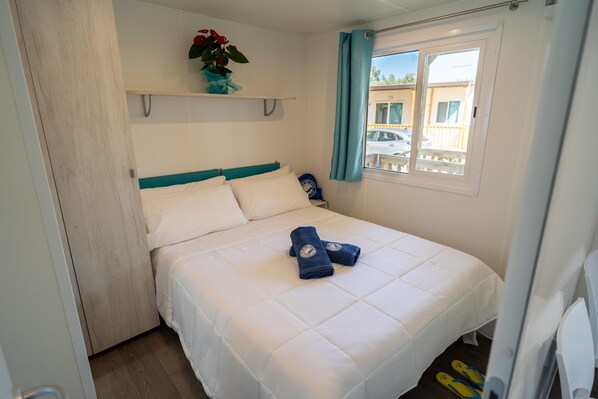 Stacaravan | 2 slaapkamers, individueel gemeubileerd