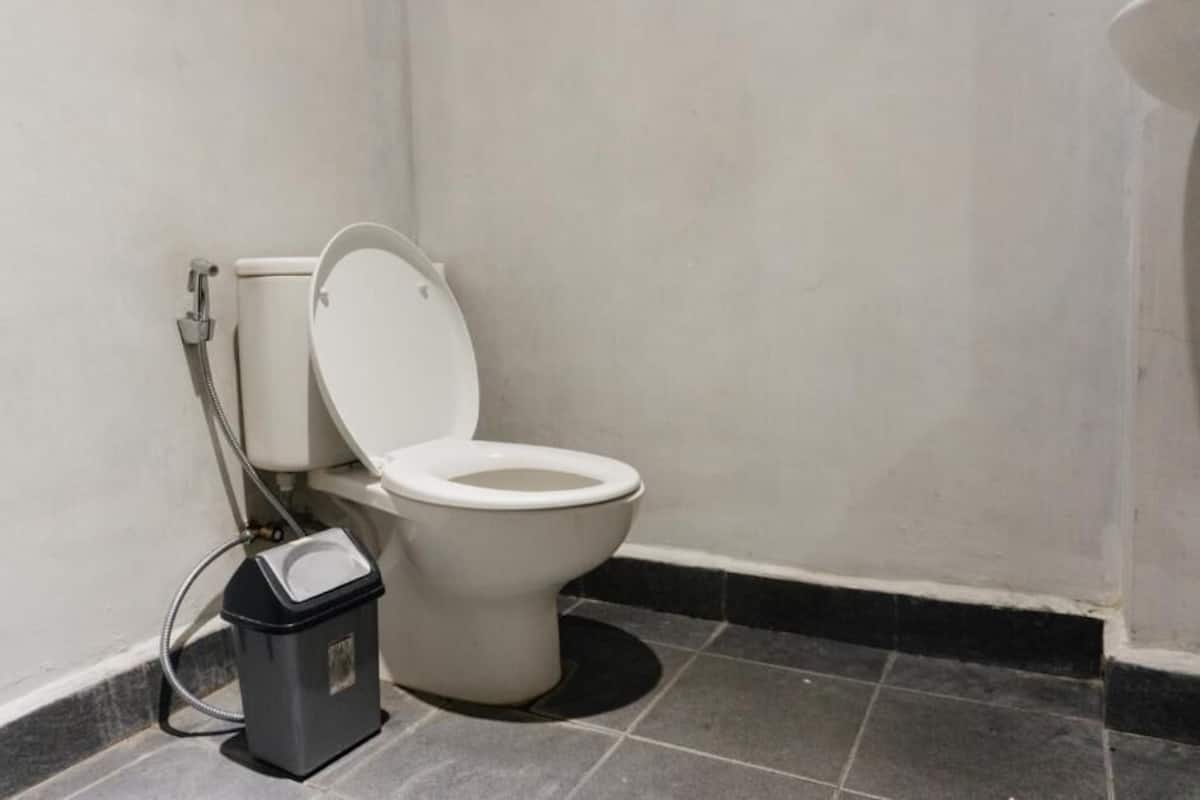 Standard Double Room | Bathroom