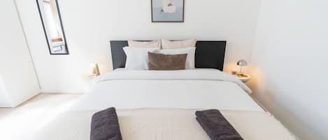 Basic Apartment | Iron/ironing board, free WiFi