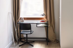 Basic Apartment - Central Ghent Stylish 1BR&1LR Apt WIFI (Ghent)