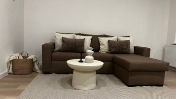 Basic Apartment | Exterior