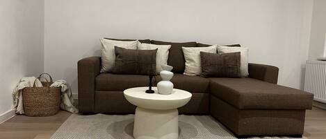 Basic Apartment | Exterior