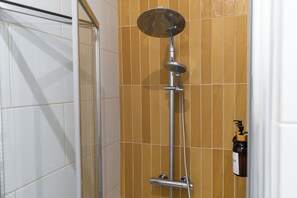 Basic Apartment | Bathroom - Central Ghent Stylish 1BR&1LR Apt WIFI (Ghent)