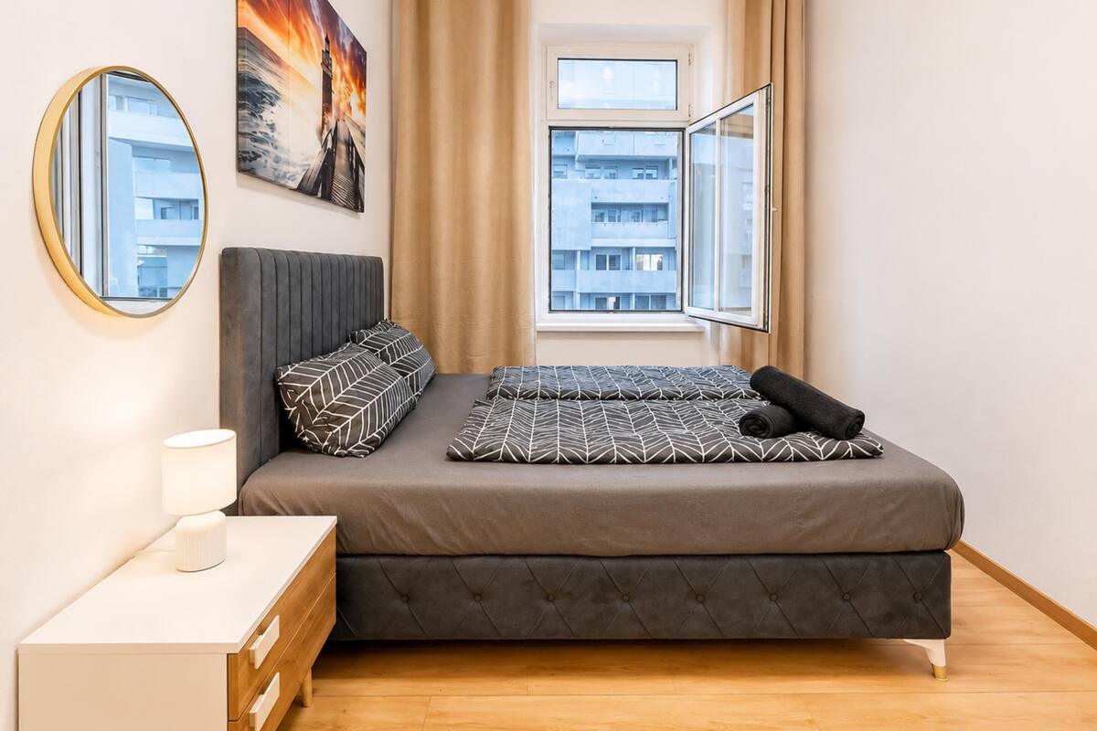 Comfort Room | Iron/ironing board (on request), WiFi (free)