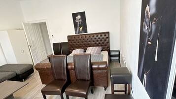 Basic Apartment | Iron/ironing board, free WiFi