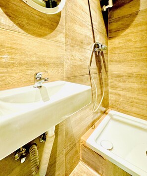 Perushuoneisto | Kylpyhuone