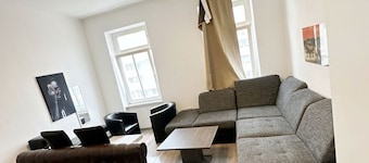 Cozy Studio Apartment Near FAC Platz