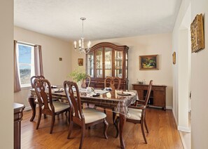 Dining - Mount Pocono Escape • Firepit + Game Room • Near Trails + Lakes | Poconos Fun (Mount Pocono)