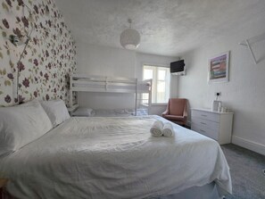 Τετράκλινο Δωμάτιο