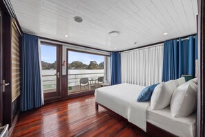 Deluxe Double or Twin Room, Balcony, Ocean View - Aqua Legend Cruise (Ha Long)
