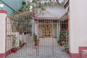 Reception - Collection O Kalighat Kolkata (Kolkata)