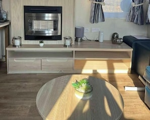 Interior - Lyons Winkups and Primrose - Holiday Accommodation 17254 (Abergele)