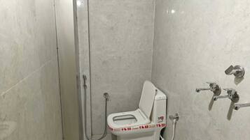 Double Room | Bathroom