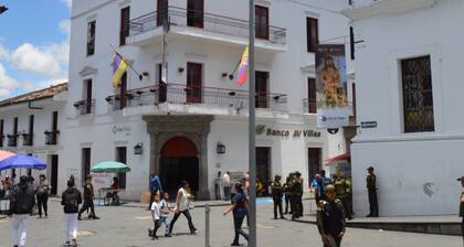 H1 Außergewöhnliche Lage in der Nähe des historischen Zentrums