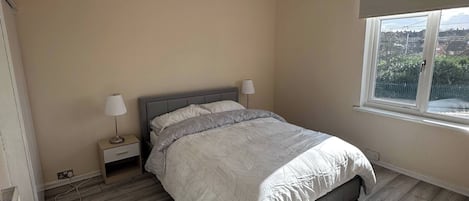 3 bedrooms, Internet