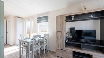 Chalet | Dining