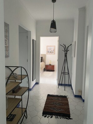 Room - Apartment, beachfront, sea views. (Portimão)