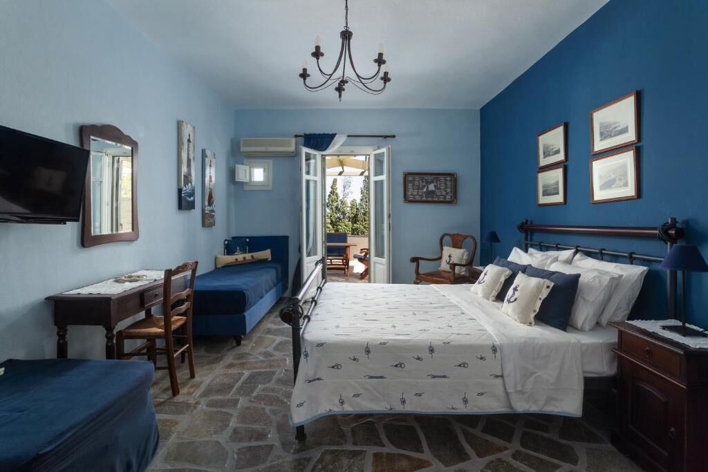 Deluxe Triple Room, Balcony, City View