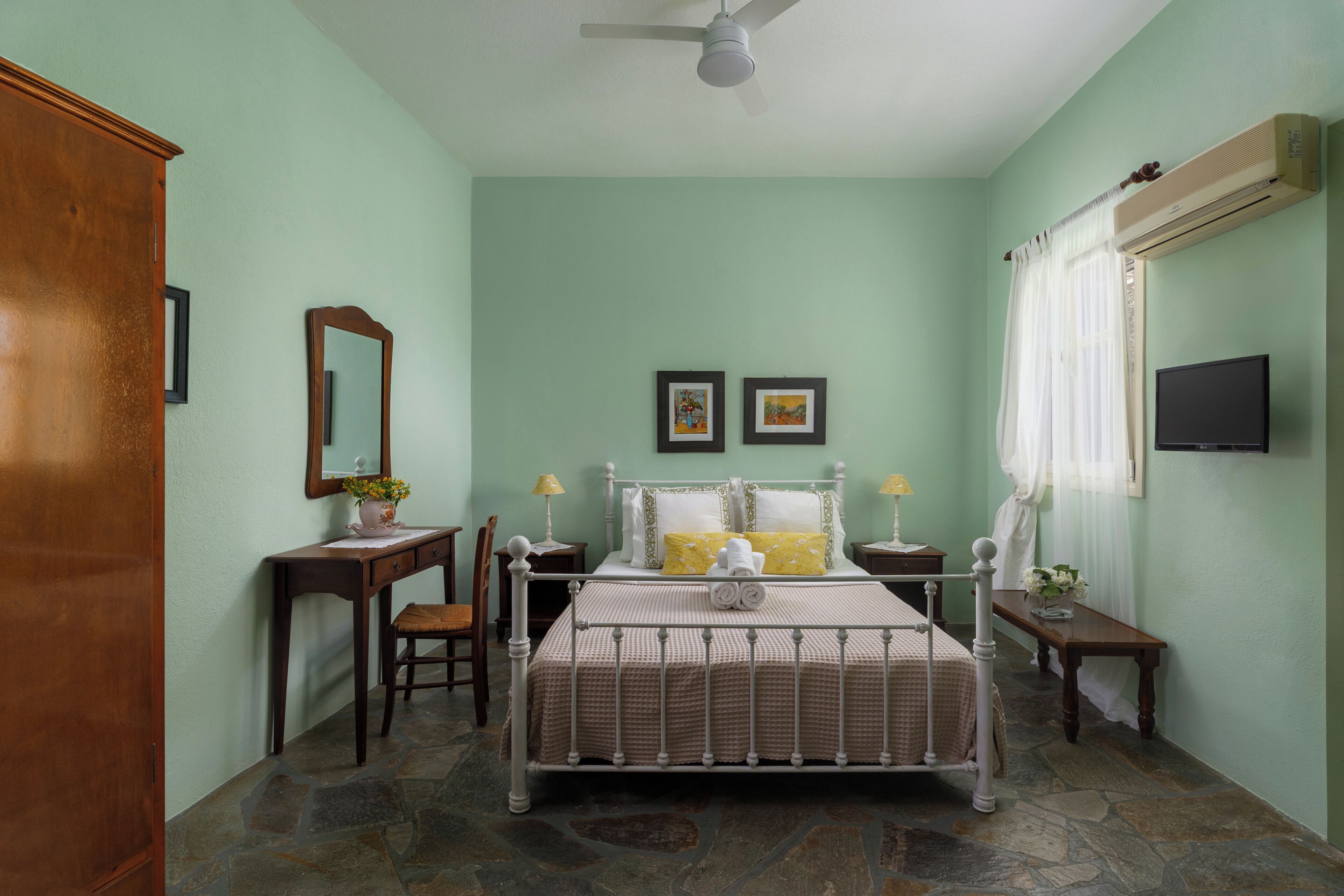 Chambre Double, balcon, vue jardin
