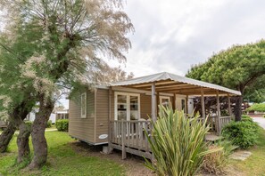 Mobile Home | Terrace/patio - Vigna Sul Mar Family Collection (Comacchio)