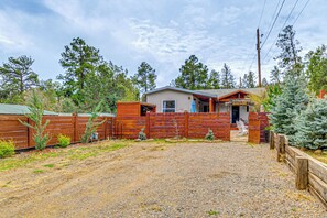 Exterior - < 1 Mi to Grindstone Lake! All-Season Family Haven (Ruidoso)