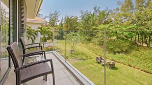 วิลล่า, วิวสวน | ลานระเบียง/นอกชาน